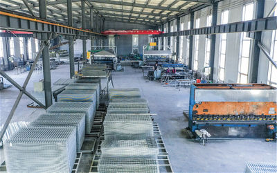 Hebei Bending Fence Technology Co., Ltd fabriek productielijn