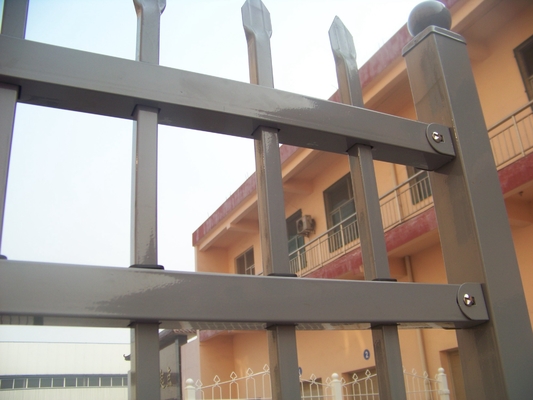 Pvc-gecoat palisade hek van roestvrij staal draadhouten hek van 10ft x 3ft