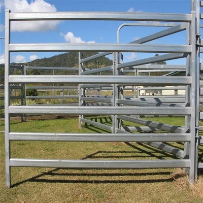 Met een laag bedekt pvc galvaniseerde 12ft de Comités van het Metaalvee Op zwaar werk berekend Metaal om Pen Cattle Corral Livestock Farm-de Omheining van de Paardyard