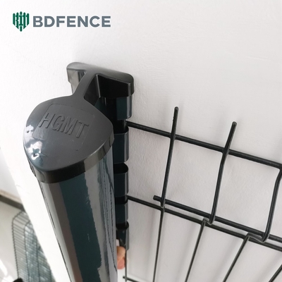 Van de Omheiningspanel welded rigid van het huis Openlucht Decoratieve Metaal 3D Buigende Gebogen Draad V Mesh Garden Fence