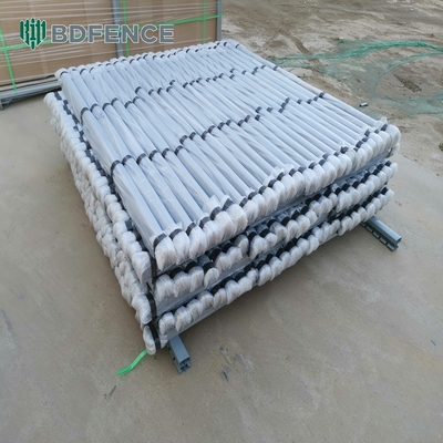 Van de Omheiningspanel welded rigid van het huis Openlucht Decoratieve Metaal 3D Buigende Gebogen Draad V Mesh Garden Fence
