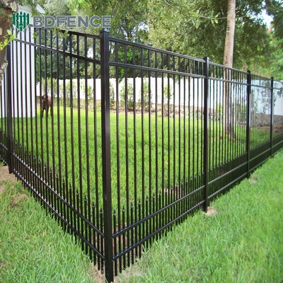 Zwarte poeder gecoate kleine villa / boerderij grens buitenste panelen aluminium decoratieve metalen tuin hekken
