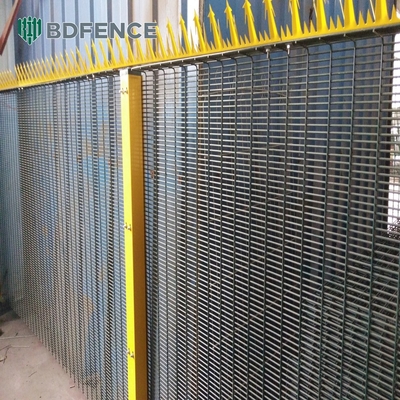 Gegalvaniseerde Clearvu Hoge beveiliging 358 Anti Klim hek Plastic bedekt met metaal gevangenis mesh Clear Vu View hek Geen klim