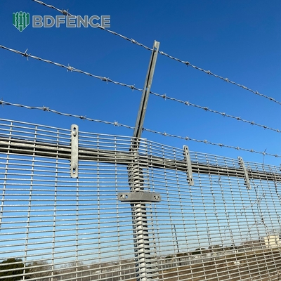 Gegalvaniseerde Clearvu Hoge beveiliging 358 Anti Klim hek Plastic bedekt met metaal gevangenis mesh Clear Vu View hek Geen klim
