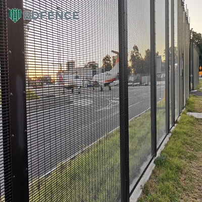 Aanpasbare High Security Fence Panels Architectonische kleine gaten draad gaas hek Anti Climb 358 Gelast gaas hek of beveiliging