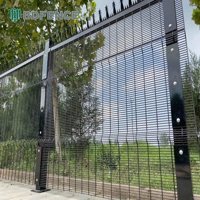 Aanpasbare High Security Fence Panels Architectonische kleine gaten draad gaas hek Anti Climb 358 Gelast gaas hek of beveiliging
