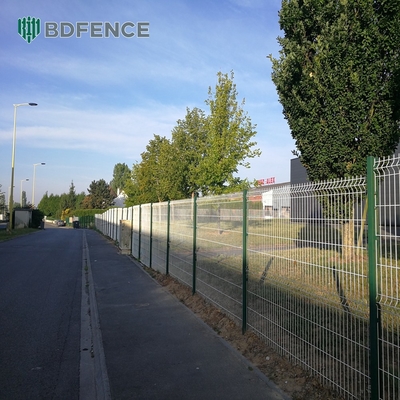 Hoge beveiliging prisma 3d hek panelen pvc bekleed metalen muur hek panelen tralies staal gegalvaniseerd 3d netten dak dak hek