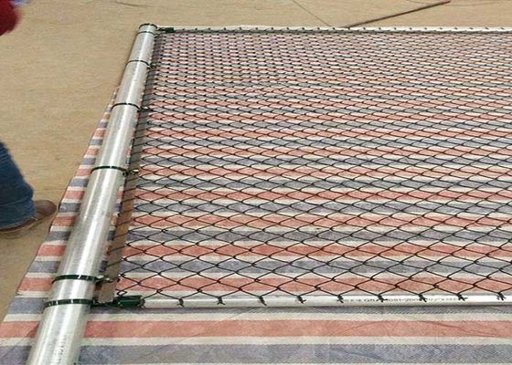8 Voetketenheining met gegalvaniseerd PVC-gecoat gaas