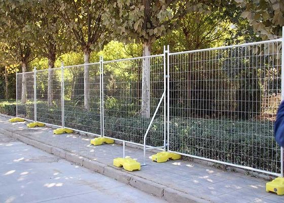 2.1M * 2.4m Australië Intrekbaar tijdelijk hek Vierkante gat