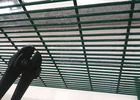 Beveiligingsgrens met 76*25 mm openingsgrootte en poederbedekte oppervlaktebehandeling Anti-klimontwerp