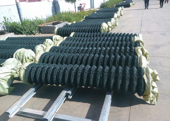 Geweven 2.0mm Groen 60x60mm Diamond Chain Link Fencing For Landbouwbedrijf