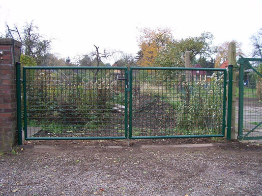 Gegalvaniseerde poeder beklede stalen tuin hek deur buisvormige dubbele poort waterdicht 3D-model voor woonruimte