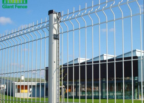 3d Driehoekige Buigende Draadhoogte 2.43m V Mesh Security Fencing