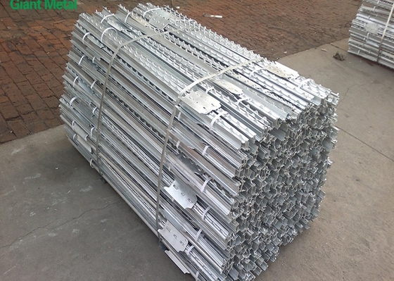 Hoge omheiningseuropean standard steel Beslagen T Post 2.4m
