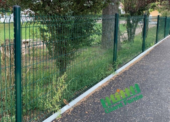 Poeder dat 1.23m V Mesh Security Fencing Triangle Bending met een laag bedekt