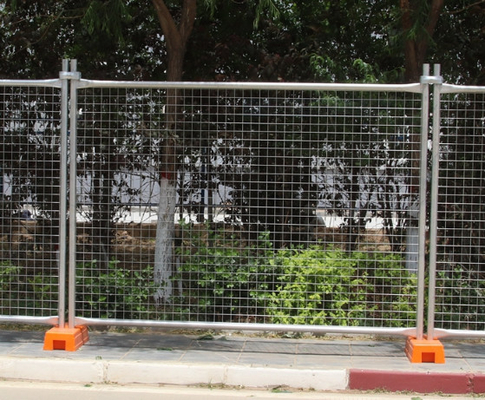 6ft van de Omheiningspublic safety mild van de Hoogte de Tijdelijke Barrière Gelaste Buis van de het Staaldraad