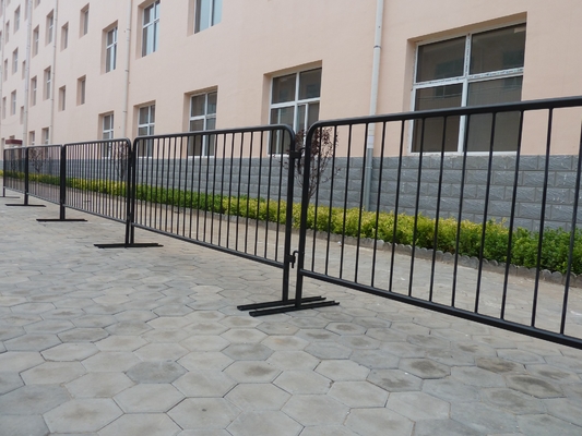Plastic Galvanized Steel Aluminium Crowd Control Barricade Fence Mobiele Opvouwbare Veiligheid Voetgangersbarrière Event Concert